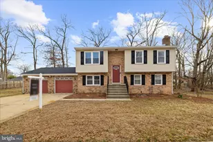 9008 Townsend Ln, Clinton, MD 20735 - Photo 2