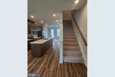 5929 Northwest Drive, Hyattsville, MD 20782 - Photo 10