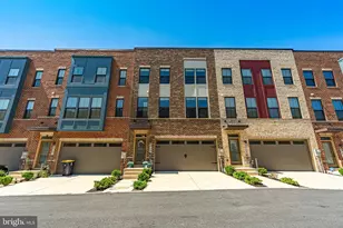 2705 Evansgreen Dr, Suitland, MD 20746 - Photo 1