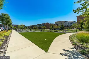 2705 Evansgreen Dr, Suitland, MD 20746 - Photo 32