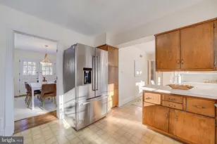 4010 Van Buren St, Hyattsville, MD 20782 - Photo 6