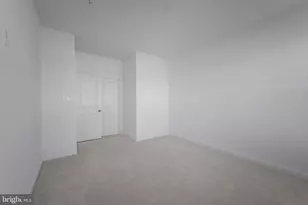 16013 Hyde Pk Pl, Bowie, MD 20716 - Photo 34