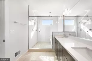 16013 Hyde Pk Pl, Bowie, MD 20716 - Photo 22