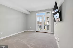 100 Lawndale Dr, Bowie, MD 20716 - Photo 24