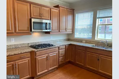 818 Admirals Way, Oxon Hill, MD 20745 - Photo 12