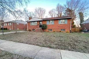 8102 Carey Branch Dr, Fort Washington, MD 20744 - Photo 2