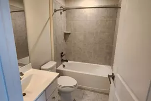 2823 Toles Park Dr, Suitland, MD 20746 - Photo 6