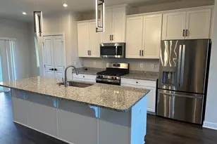 2823 Toles Park Dr, Suitland, MD 20746 - Photo 6