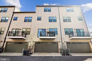 2823 Toles Park Dr, Suitland, MD 20746 - Photo 38