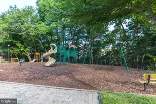 4719 Springmaid Ln, Oxon Hill, MD 20745 - Photo 32