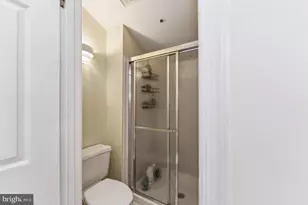 9102 Erfurt Ct, Laurel, MD 20708 - Photo 32