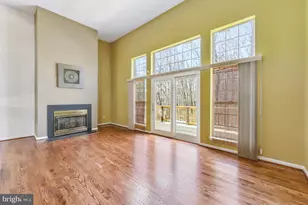 9102 Erfurt Ct, Laurel, MD 20708 - Photo 10