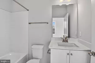 7855 Presidential Pkwy, Upper Marlboro, MD 20774 - Photo 14