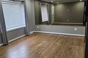 606 Sisalbed Ct, Capitol Heights, MD 20743 - Photo 4