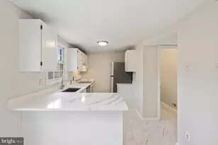 11446 Horse Soldier Pl, Beltsville, MD 20705 - Photo 6