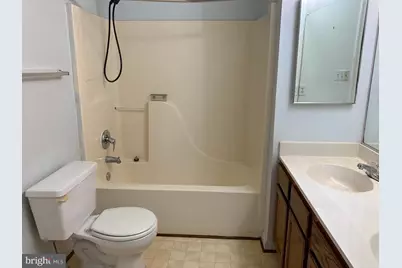 1033 Higgins Way, Hyattsville, MD 20782 - Photo 18