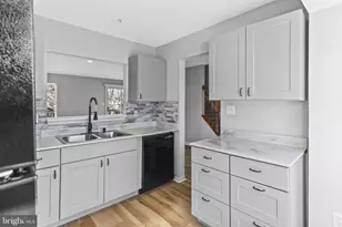 4655 Penzance Pl, Upper Marlboro, MD 20772 - Photo 2