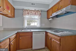 12409 Rockledge Dr, Bowie, MD 20715 - Photo 16