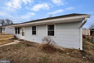 908 Shelby Dr, Oxon Hill, MD 20745 - Photo 4