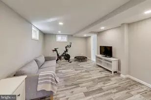 3913 Oglethorpe St, Hyattsville, MD 20782 - Photo 24