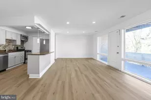 522 Wilson Bridge Dr, Oxon Hill, MD 20745 - Photo 6