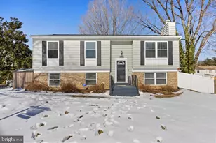 7504 Twining Ct, Hyattsville, MD 20785 - Photo 2