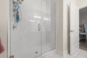 145 Riverhaven Dr, Oxon Hill, MD 20745 - Photo 10