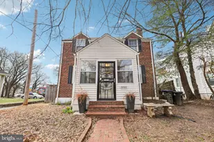 3800 35th St, Mount Rainier, MD 20712 - Photo 2
