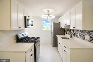 3322 Huntley Sq Dr, Temple Hills, MD 20748 - Photo 14