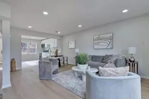 2303 Anvil Ln, Temple Hills, MD 20748 - Photo 18