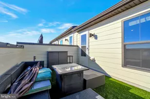 2816 Arts Vista Blvd, Suitland, MD 20746 - Photo 20