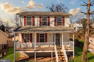 5808 Burgundy St, Capitol Heights, MD 20743 - Photo 2