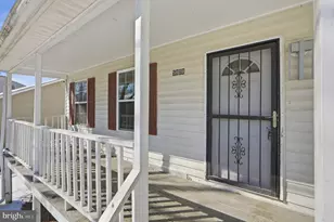 5808 Burgundy St, Capitol Heights, MD 20743 - Photo 4