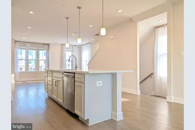 6710 Belcrest Road, Hyattsville, MD 20782 - Photo 4