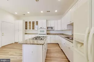 7214 Piney Woods Pl, Laurel, MD 20707 - Photo 10