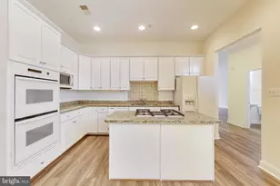 7214 Piney Woods Pl, Laurel, MD 20707 - Photo 12