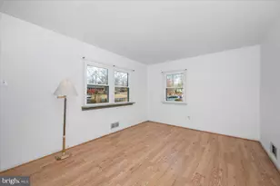 5209 Cochran Rd, Beltsville, MD 20705 - Photo 2