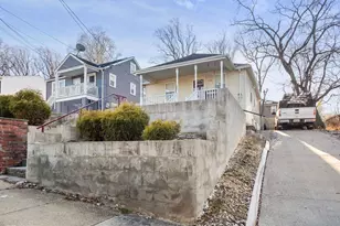 310 70th Pl, Capitol Heights, MD 20743 - Photo 4