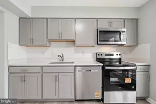 15743 Millbrook Ln, Laurel, MD 20707 - Photo 12