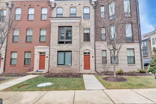 513 Riversail Ln, Oxon Hill, MD 20745 - Photo 2