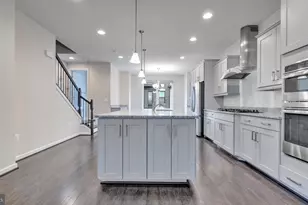 513 Riversail Ln, Oxon Hill, MD 20745 - Photo 4