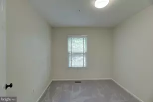 6942 Malachite Pl, Capitol Heights, MD 20743 - Photo 14