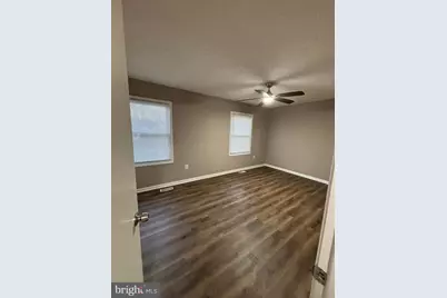 2121 N Anvil Lane, Temple Hills, MD 20748 - Photo 16