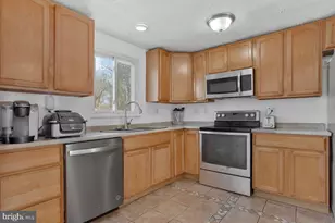 12802 Lode St, Bowie, MD 20720 - Photo 6