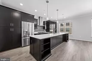 521 Triggerfish Dr, Oxon Hill, MD 20745 - Photo 10