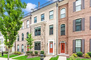 521 Triggerfish Dr, Oxon Hill, MD 20745 - Photo 1