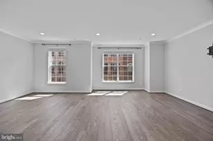 521 Triggerfish Dr, Oxon Hill, MD 20745 - Photo 28