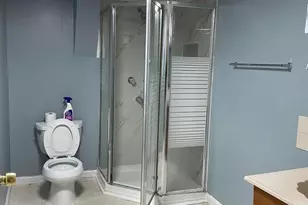 2410 Lewisdale Dr, Hyattsville, MD 20783 - Photo 22