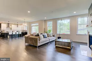 4902 Bridle Ridge Rd, Upper Marlboro, MD 20772 - Photo 4