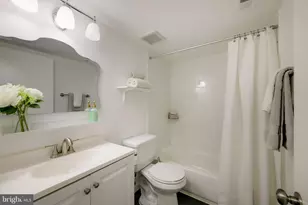 7728 Hanover Pkwy, Greenbelt, MD 20770 - Photo 38